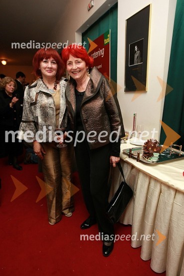 Vlasta Nussdorfer, višja državna tožilka na Vrhovnem državnem tožilstvu Republike Slovenije in generalna sekretarka društva Beli obroč ter Mojca Senčar, Slovenka leta 2005 in predsednica Slovenskega združenja za boj proti raku dojkSlovenka leta 2007