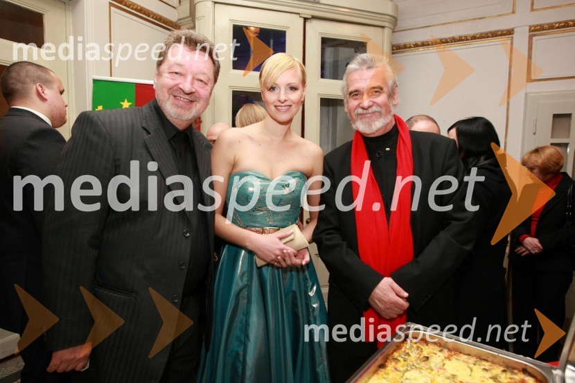 Marijan Petan, član skupine New Swing Kvartet, Anja Križnik Tomažin, voditeljica in Dare Hering, član skupine New Swing KvartetSlovenka leta 2007