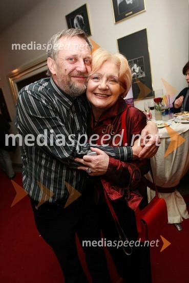 Matjaž Hanžek, nekdanji varuh človekovih pravic in Jerca Mrzel, igralkaSlovenka leta 2007