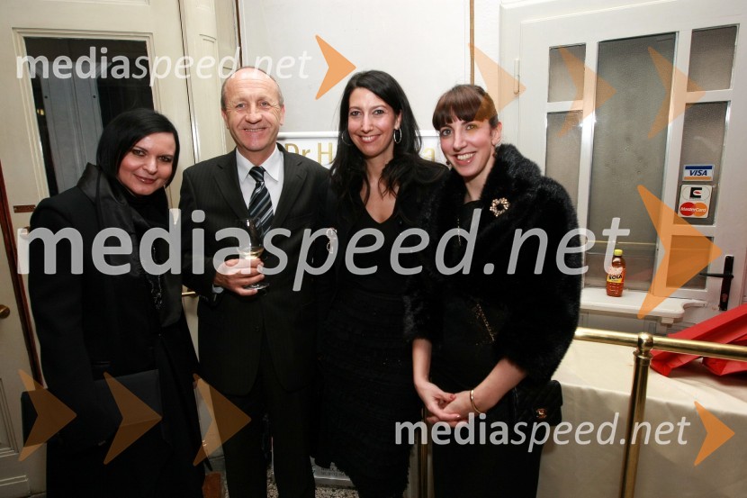 Jožica Brodarič, modna ikona, Branko Pavlin, predsednik uprave časopisne družbe Dnevnik, Petra Kancler, novinarka in Gordana Sredojević – Goga, glavna in odgovorna urednica revij Obrazi, Eva, Lepa in zdrava in SmrkljaSlovenka leta 2007