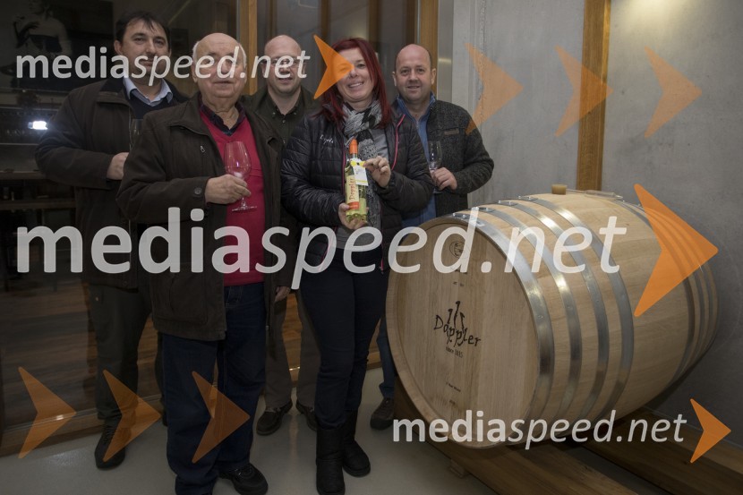  ... ;  Lojze Cvetko;  Zdenko Brunec;  Mihaela Krsnik Kopše,  Hiša vina Doppler ;  Beno BrunecObisk nagrajencev Slovenskih novic pri PUBEC vinarjih Hiša vina Doppler in Vino Mulec