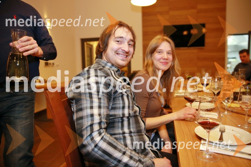  Jan Dolar;  Urša DebanMediaspeed 15. rojstni dan in ponovoletno druženje