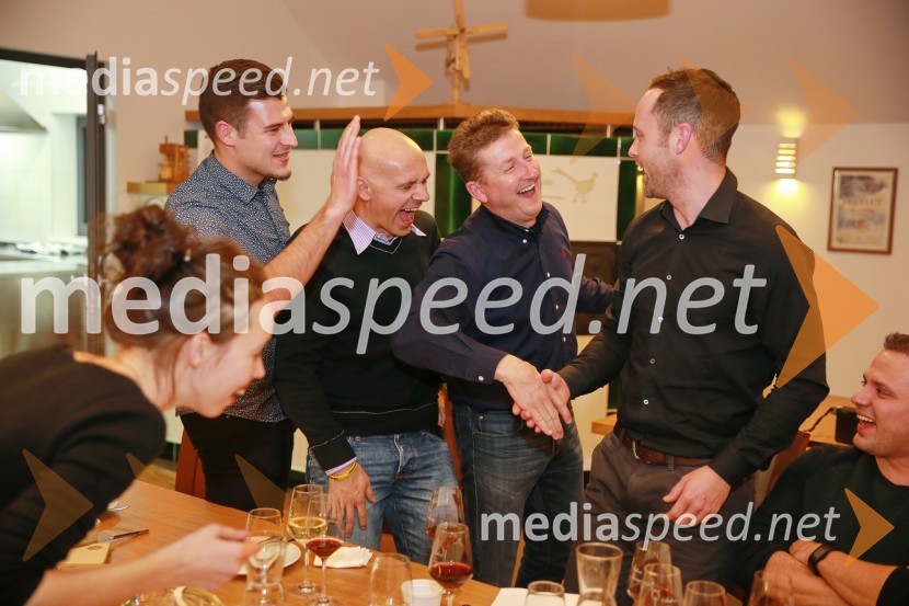  Damijan Ljubec, Mediaspeed;  Saša Despot, fotograf;  Danilo Steyer,   vinar, Steyer Vina; vinski vitez, predsednik Vinske reprezentance Slovenije;  Matjaž Tavčar, fotografMediaspeed 15. rojstni dan in ponovoletno druženje