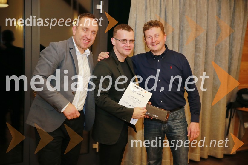  Borut  Cvetko, kreativni direktor Mediaspeed;  Alan Kavčič, predstavnik za odnose z javnostmi SNG Maribor;  Danilo Steyer,   vinar, Steyer Vina; vinski vitez, predsednik Vinske reprezentance SlovenijeMediaspeed 15. rojstni dan in ponovoletno druženje