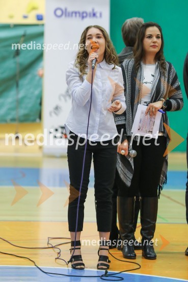  Viviana Kukar, pevka8. Dobrodelna tekma z velikani slovenskega športa