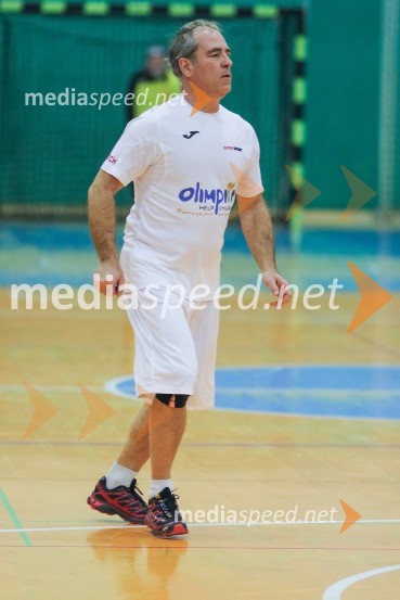  VIli Resnik, pevec8. Dobrodelna tekma z velikani slovenskega športa