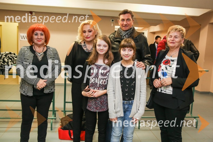  Vlasta Nussdorfer, varuhinja človekovih pravic;  Nataša Kadunc, predsednica, Športno društvo Olimpiki;  ... ;  Borut Pahor, predsednik Republike Slovenije;  ... ;  Mojca Čemas Stjepanovič, županja občine Črnomelj8. Dobrodelna tekma z velikani slovenskega športa