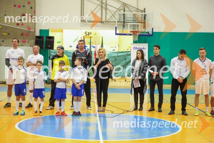  Zoran Lubej;  ... ;  Dragan  Bulič, glasbeni urednik;  Mladen Debanovič, vratar;  Nataša Kadunc, predsednica, Športno društvo Olimpiki;  ... ;  ... ;  ... ;  ... 8. Dobrodelna tekma z velikani slovenskega športa