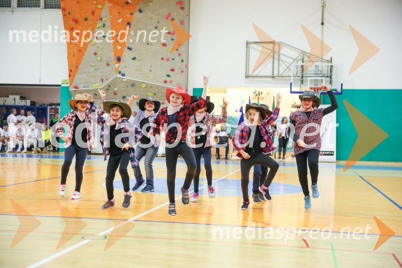 8. Dobrodelna tekma z velikani slovenskega športa