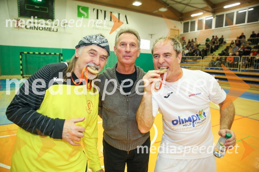  Dragan  Bulič, glasbeni urednik;  Vili Ameršek, nekdanji nogometaš;  VIli Resnik, pevec8. Dobrodelna tekma z velikani slovenskega športa