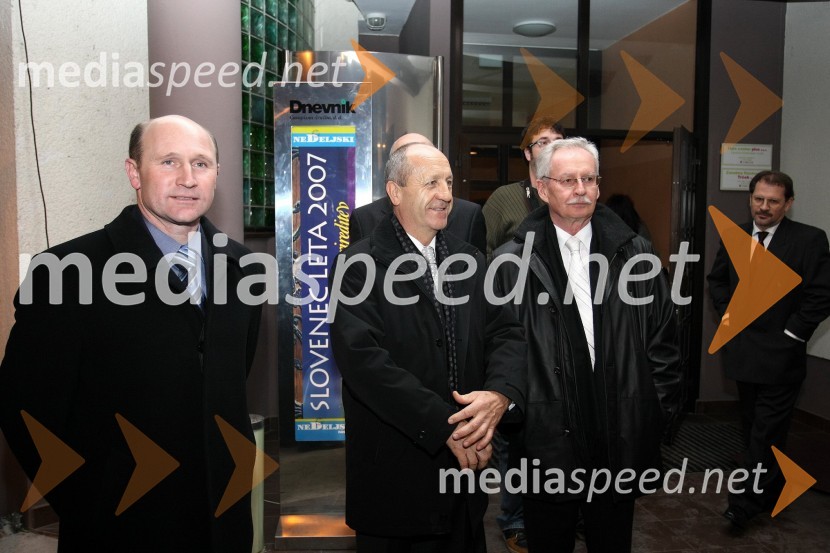 Franci Rokavec, župan Litije, Branko Pavlin, predsednik uprave časopisne družbe Dnevnik in ...Slovenec leta 2007