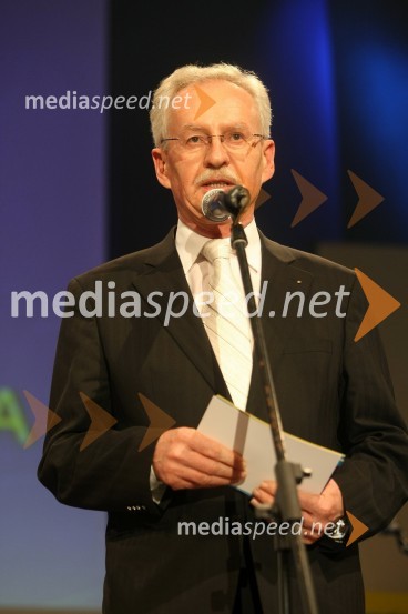 Zlatko Šetinc, odgovorni urednik Nedeljskega Dnevnika in HoplaSlovenec leta 2007