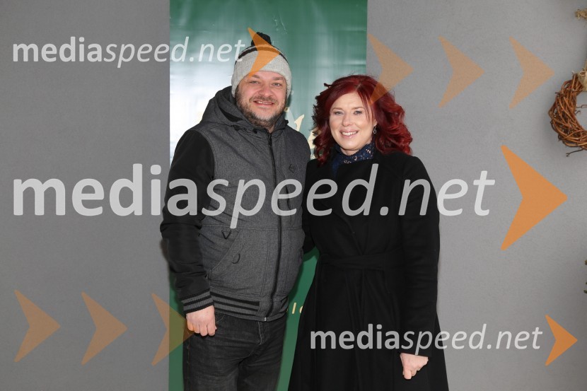  Sašo  Papp, svetnik MOM, moderator;  Mihaela  Kopše, Hiša vina Doppler15. srečanje prijateljev Hiše vina Doppler