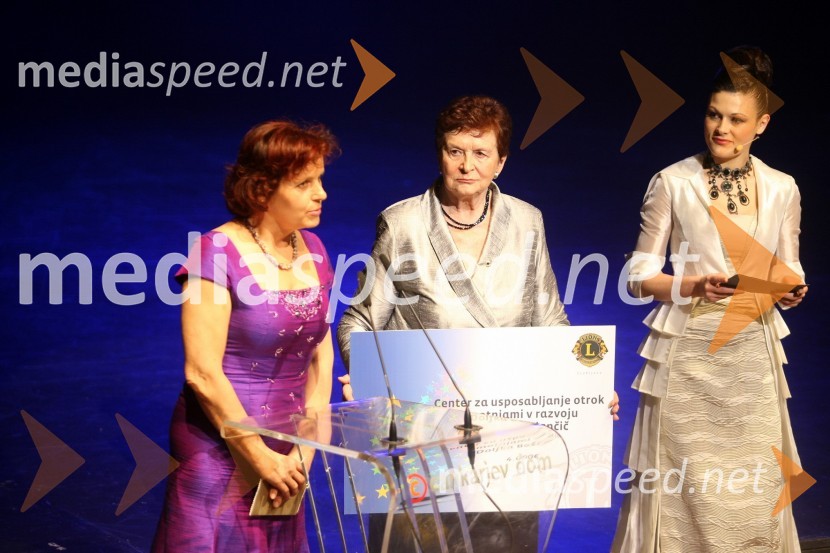 Valerija Bužan, Center za usposabljanje otrok z motnjami v razvoju Dolfka Boštjančič, Nuša Kerševan, nekdanja ljubljanska županja in Pia Zemljič, voditeljica prireditve in igralka11. Veliki dobrodelni ples Lions kluba Ljubljana