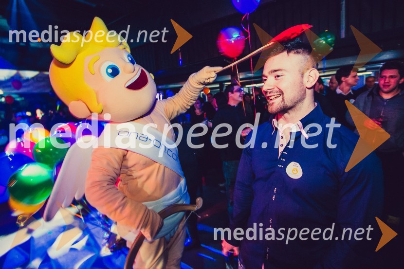  Kupid Ljubo, maskota ona-on.com;  ... Največji zmenek na slepo v Sloveniji 2017