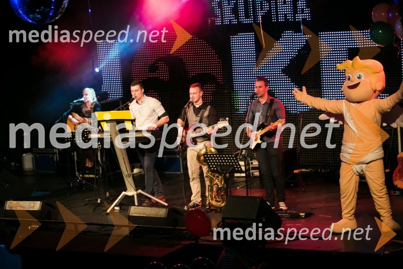  skupina  Joker;  Kupid Ljubo, maskota ona-on.comNajvečji zmenek na slepo v Sloveniji 2017