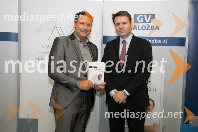 dr. Andrej Vizjak, ustanovitelj in predsednik AV.consulting; mag. Tomaž Iskra, predsednik LEXPERA(P)ostanite prvi na svetu, predstavitev knjige avtorja dr. Andreja Vizjaka