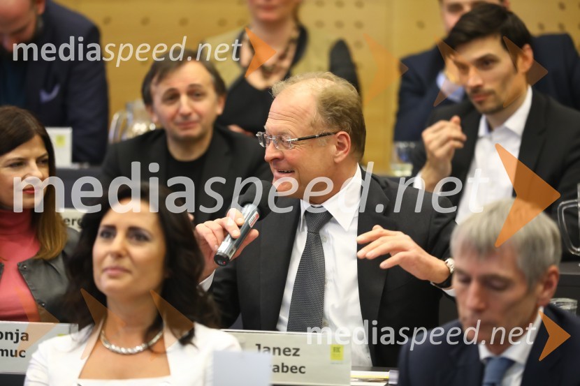  Janez  Škrabec, direktor Riko d.o.o., predsednik Slovensko-ruskega poslovnega sveta, častni konzul Belorusije(P)ostanite prvi na svetu, predstavitev knjige avtorja dr. Andreja Vizjaka