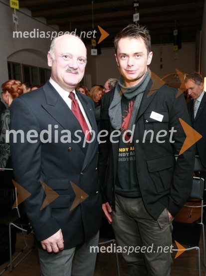 Klemens Nowotny, predsednik uprave Raiffeisen Banke d.d. in Rok Flander, deskar na sneguRok Flander, deskar na snegu