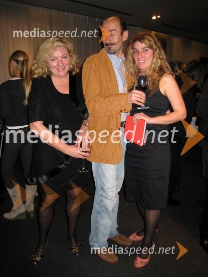 Dr. Evita Leskovšek s hčerko in Boris Ostan, igralecPremiera drame Lolita v MGL