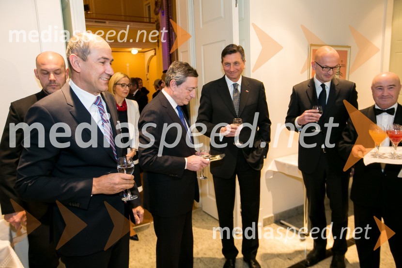  Janez Janša, predsednik SDS;  Mario Draghi, predsednik ECB;  Borut Pahor, predsednik Republike Slovenije;  Boštjan Jazbec, guverner Banke Slovenije10. obletnica uvedbe evra