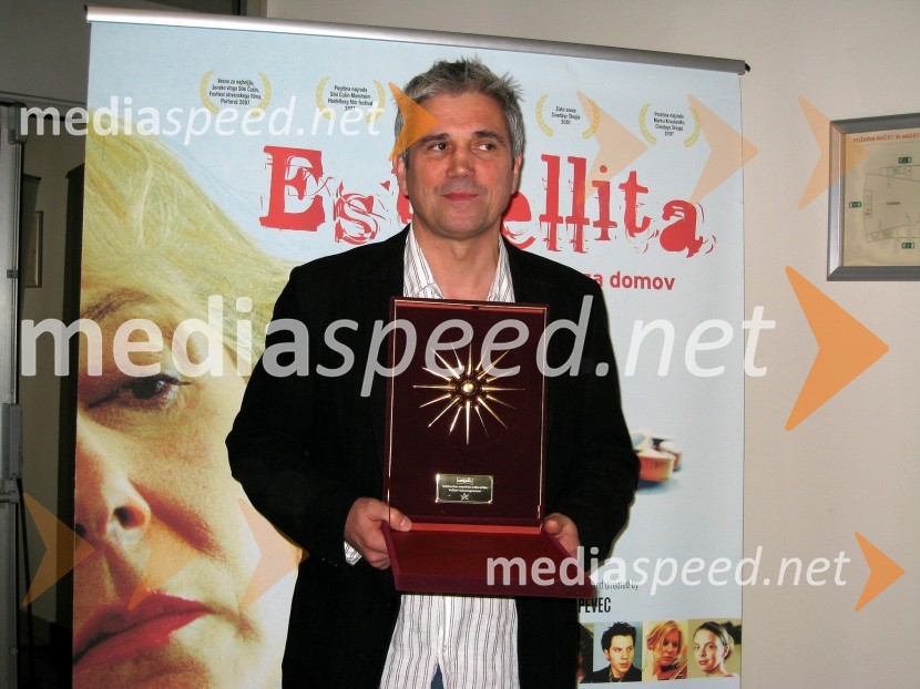 Metod Pevec, režiserPremiera filma Estrellita
