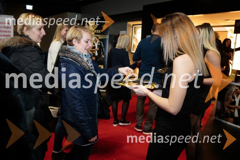Petdesetih odtenkov teme, predpremiera filmaPetdeset odtenkov teme, predpremiera filma