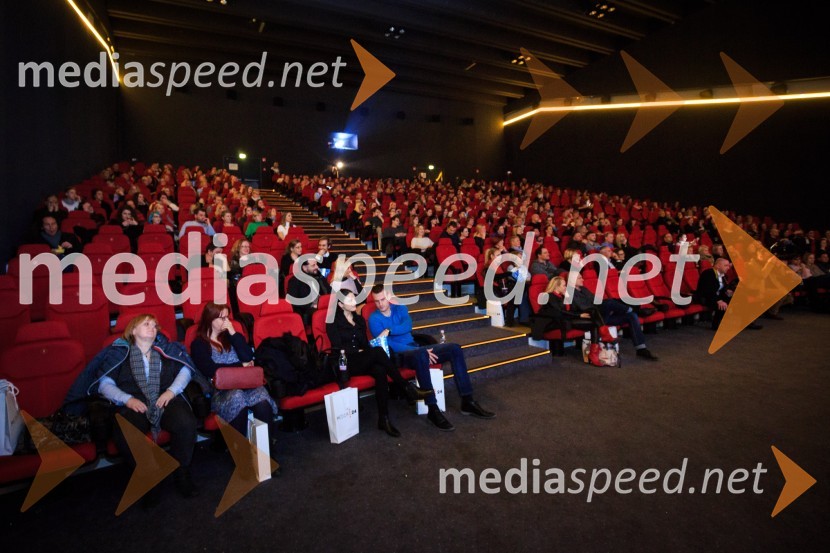 Petdesetih odtenkov teme, predpremiera filmaPetdeset odtenkov teme, predpremiera filma