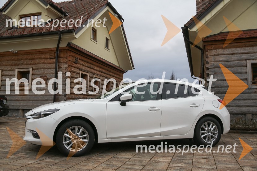 Mazda3Nova Mazda 3, slovenska predstavitev