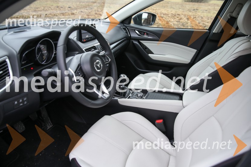 Mazda3Nova Mazda 3, slovenska predstavitev