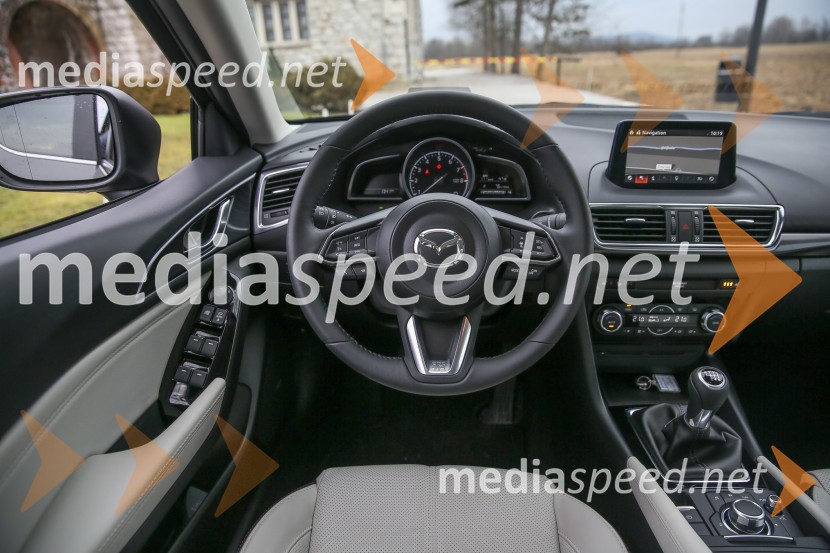Mazda3Nova Mazda 3, slovenska predstavitev
