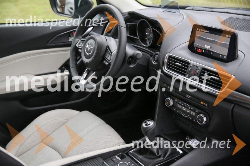 Mazda3Nova Mazda 3, slovenska predstavitev
