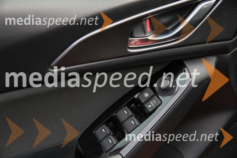 Mazda3Nova Mazda 3, slovenska predstavitev