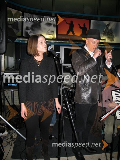 Pevka skupine Fake Orchestra in Vlado Kreslin, pevecPremiera filma Estrellita