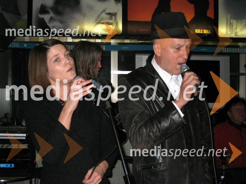 Pevka skupine Fake Orchestra in Vlado Kreslin, pevecPremiera filma Estrellita