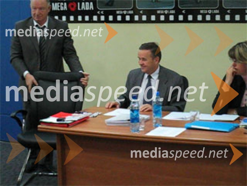 UEM konferenca Track comission