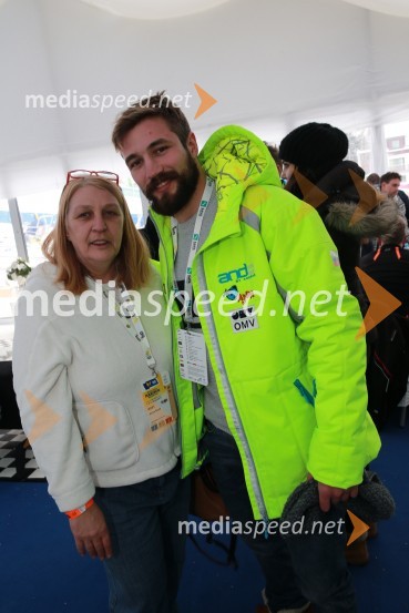 Jelka  Šiker, mama Filipa Flisarja;  Filip Flisar, smučar prostega slogaFilip Flisar in Monika Vuk uradno par