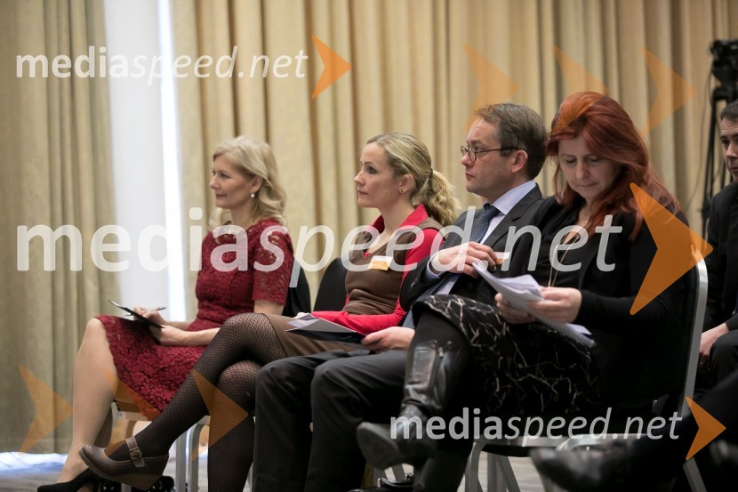  ... ;  Alenka  Žumbar Klopčič, Energetika.NET;  Klemen Potisek, Ministrstvo za infrastrukturo;  Duška Godina, direktorica Agencije za energijoEn.grids 017, konferenca Energetike.NET