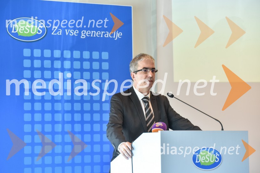  Uroš Prikl, poslanec DeSUSKongres stranke DeSUS, izvolitev novega vodstva