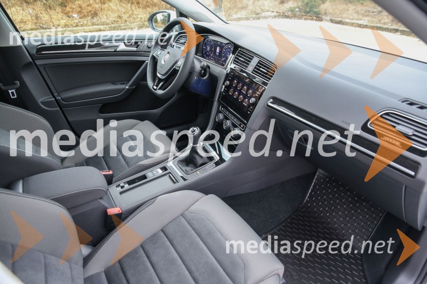 Volkswagen Golf, prenovljena sedma generacijaVolkswagen Golf, predstavitev prenovljenega vozila