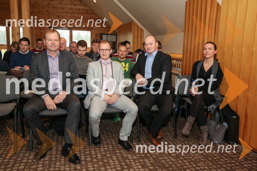  Marko Škriba, direktor znamke Volkswagen pri Porsche Slovenija d.o.o.;  ... ;  ... ;  ... Volkswagen Golf, predstavitev prenovljenega vozila