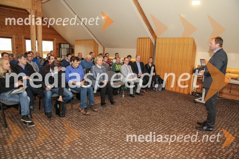  Marko Škriba, direktor znamke Volkswagen pri Porsche Slovenija d.o.o.Volkswagen Golf, predstavitev prenovljenega vozila