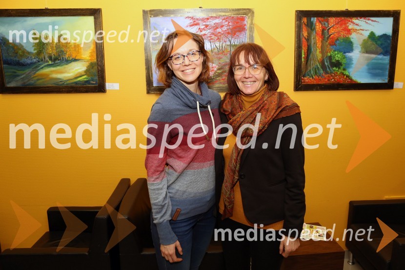  Tina Ternjak, voditeljica oddaje Vrtičkanje (Pop tv);  Metka Gomboc Ternjak, voditeljica oddaje Vrtičkanje (Pop tv)Otvoritev slikarske razstave AIR OFF