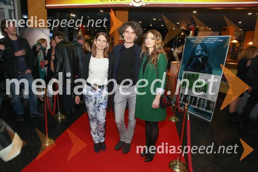  Eva Longyka Marušič, voditeljica;  Jure Longyka, moderator;  Valentina Plaskan, igralka, radijska moderatorkaAnina provizija, premiera filma