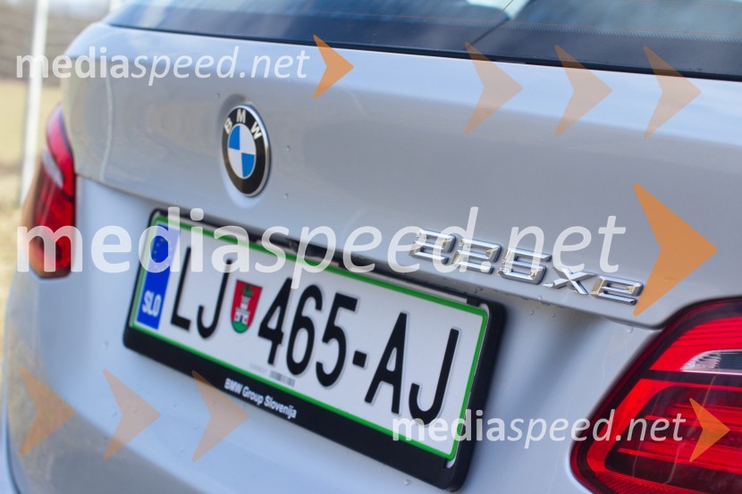 BMW 225xe Active Tourer, oznaka, ki vas ne pusti ravnodušneBMW 225xe Active Tourer, mediaspeed test