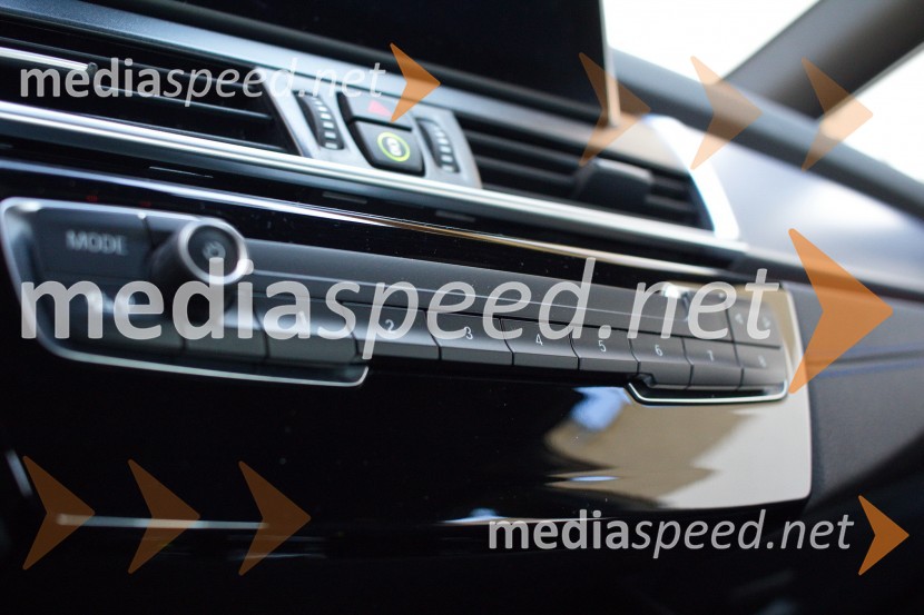 BMW 225xe Active Tourer, minimalizemBMW 225xe Active Tourer, mediaspeed test