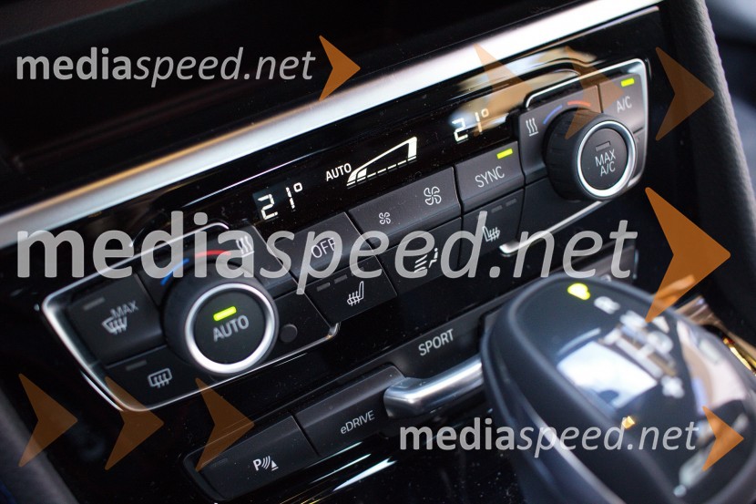 BMW 225xe Active Tourer, učinkovita samodejna klimatska napravaBMW 225xe Active Tourer, mediaspeed test