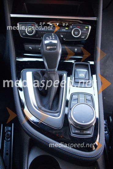 BMW 225xe Active Tourer, 8-stopenjski samodejni menjalnik&nbsp;BMW 225xe Active Tourer, mediaspeed test