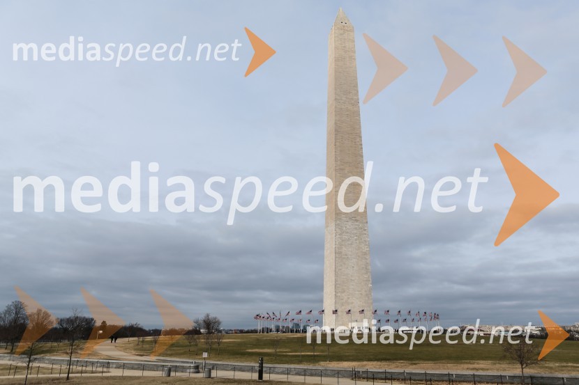 Washingtonov spomenikPozdravna slovesnost MAGA (Make America Great Again)