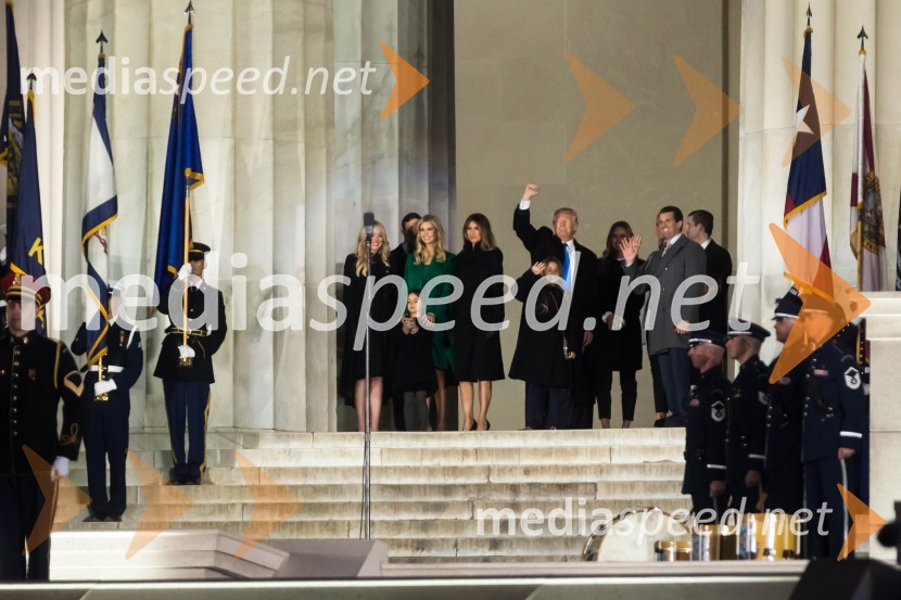 Pozdravna slovesnost MAGA (Make America Great Again)